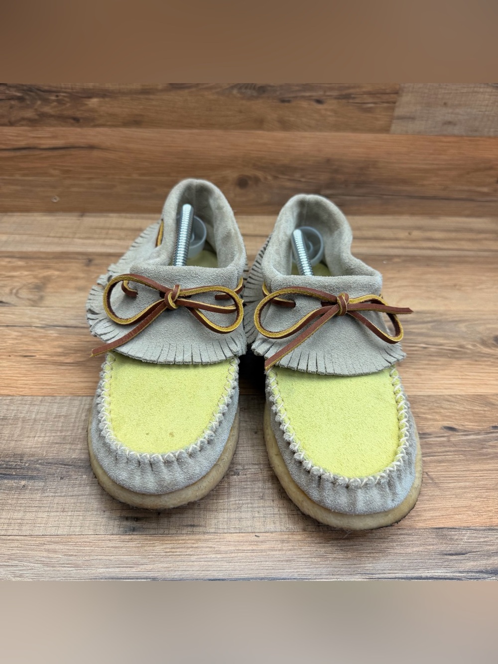 Eastland "Casco" Womens size 7.5 Suede Moccasin Fringe Shoes with Yellow Vamp - Picture 3 of 9